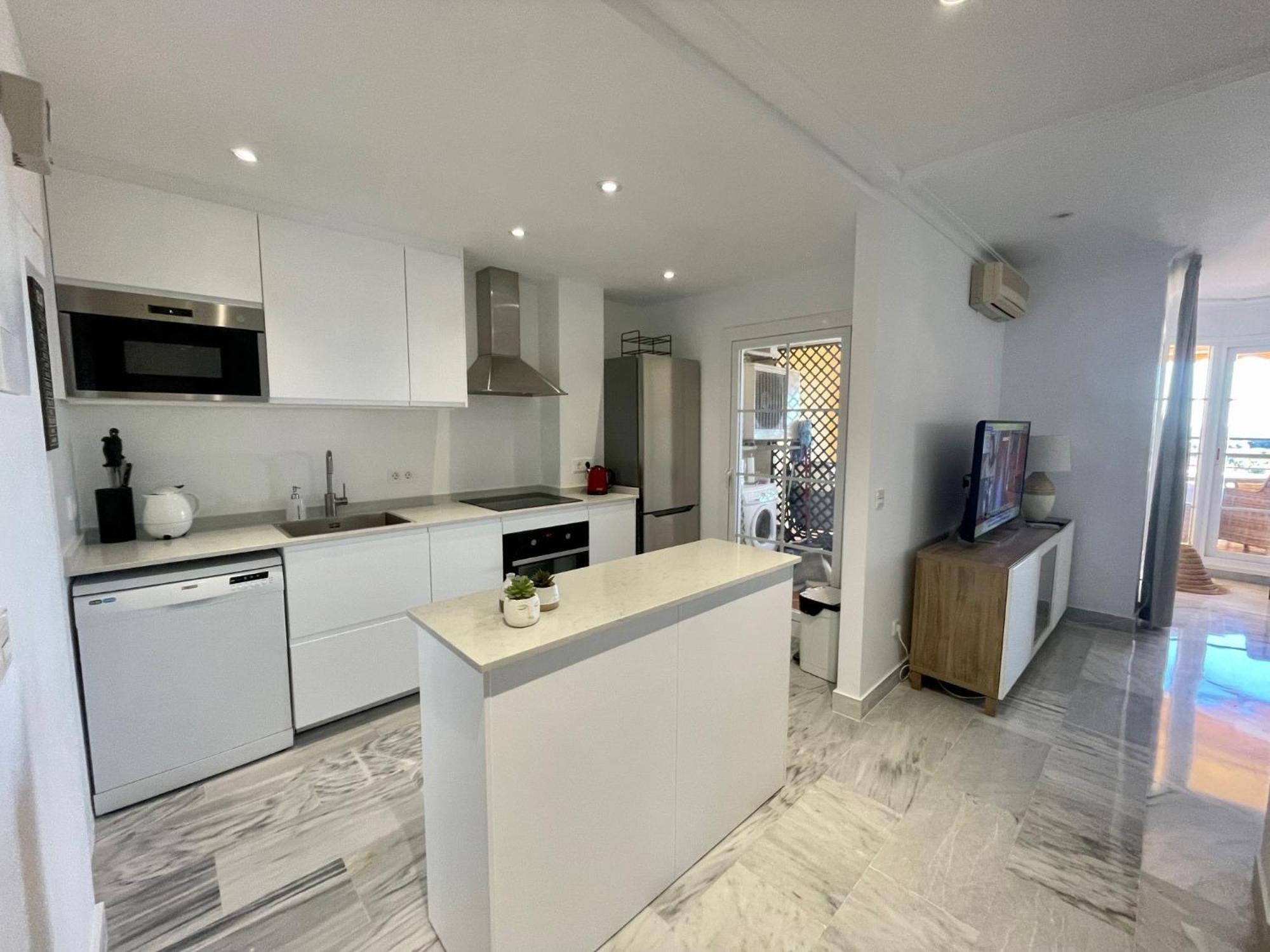 2-Bed Apartment - Sea View - 10M From Puerto Banus Marbella Exteriér fotografie
